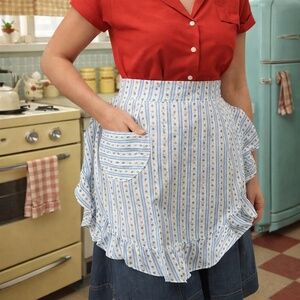 Vintage Blue Floral Cotton Apron – Feedsack Style – Mid Century